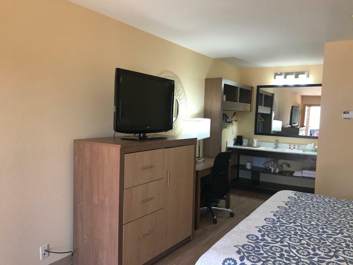 Days Inn By Wyndham Batesville Zewnętrze zdjęcie