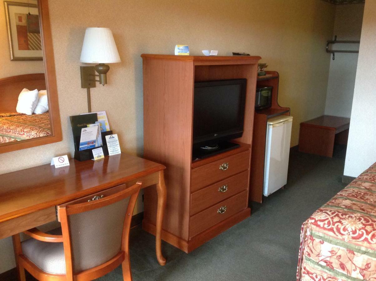 Days Inn By Wyndham Batesville Zewnętrze zdjęcie
